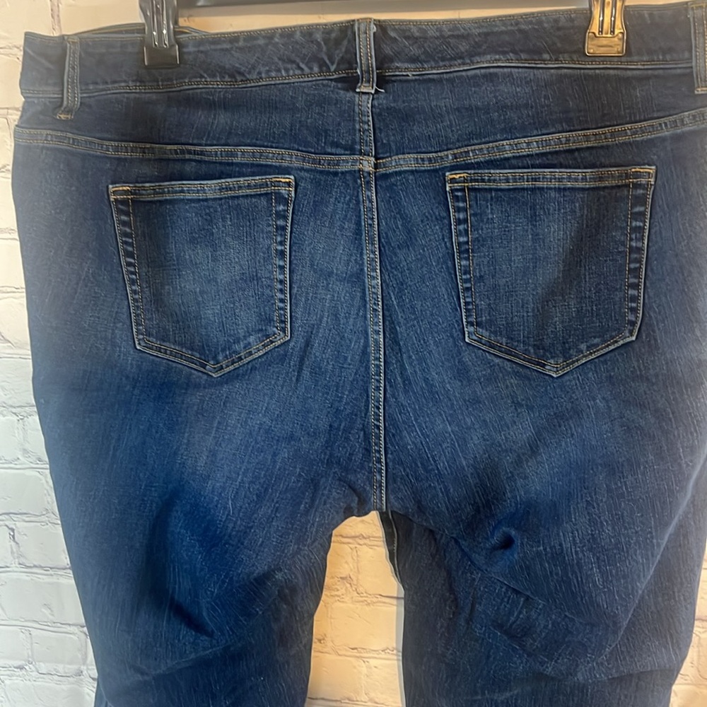 22W Old Navy distressed blue jeans. Preloved  in very good condition. Spandex - Picture 3 of 5